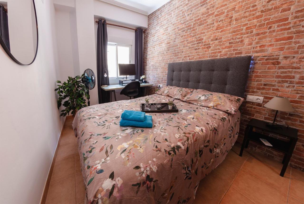 Luxury Artistic Digital Nomad 2 Bedroom W/Terrace Валенсия Экстерьер фото